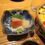 望楼NOGUCHI登別 - お造り：サーモン、ホタテ(2020年8月)
