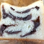 グルマンヴィタル - 餡たっぷり食パン
            
