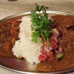 Kitchen723 - 松阪牛の牛スジ入り！723全のせカレー。ハーフサイズで税込800円也～(*￣∇￣)ノ