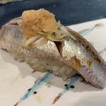 第三春美鮨 - 真鰯　80g　中羽　巻き網漁　大阪府岸和田