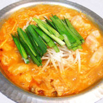 Himawari - モツ鍋はピリリと辛いですがモツの旨味が当店自家製スープに見事にマッチ！季節を問わず、オススメです！