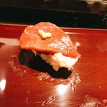 築地 男前鮓 - 男前赤身　漬けの下にはねぎとろが♪