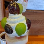クリクリ - 秋のフルーツパフェ¥1000
      ~2020,9,14