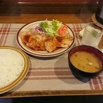 昔ながらの洋食屋 鈴なり - しょうが焼き定食