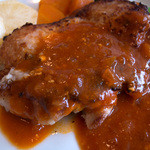 レストラン美咲亭 - 「若鶏の塩こうじ風味焼」（1,050円）。今、話題の塩麹を取り入れてますがオリジナリティも感じさせるお料理。