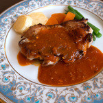 レストラン美咲亭 - 「若鶏の塩こうじ風味焼」（1,050円）。彩りもキレイですね。