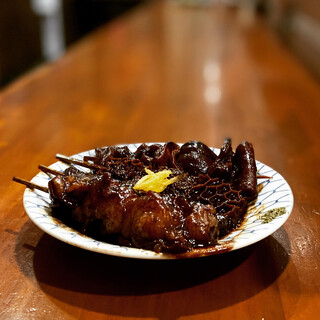 ◆名物！特製芝浦牛にこみ