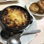 がばちょ - 洋風牛スジ煮込みグラタン（550円）