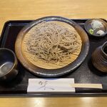 Teuchi Soba Kakitsubata - 田舎そば（700円）