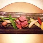 欧割烹 清水 - 月に３頭しか屠畜されない無角和牛のロティ