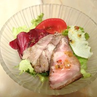 イベリコ・バル 門仲 - 塩 イベリコ豚ラーメン(900円) ミニサラダ※イベリコの炊き込みライス.デザート(プリン)が付いてきます。
                  