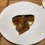 一碗水 - 家常帯魚(瀬戸内太刀魚 米茄子 北京式醤油煮込み)