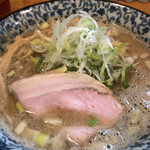 ラーメン イッケン - 2種類のネギが絶妙で、煮干しに合う！