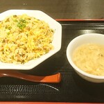 辣醤中華 味くら - 高菜チャーハン 680円 + 税