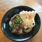 山神うどん - 麺のリフトアップ