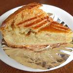 Bébé - ガトー･バスク