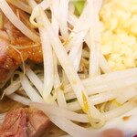 ラーメン二郎 - ヤサイ（そのまま）