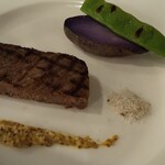 レストラン ルミエール - 黒毛和牛ロース肉のグリル 黒トリュフソルトと粒マスタード