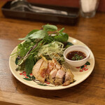 炭火焼タイ料理 THAI THAN - 