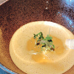 AMOUR - 濃厚で美味しい旨味たっぷりのオマールのビスクスープ