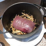 AMOUR - 若桜鹿、これからさらに仕上げの後、カットされます