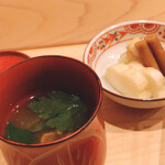 はらまさ - お味噌汁、お漬物