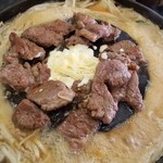 北海道式ジンギスカン じんじん - とろけるチーズが美味い