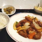San Sen Rou - 酢豚定食 ￥1,400(+税)
