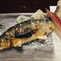 土佐料理 祢保希 銀座店 - 仁淀川産 天然鮎塩焼き
