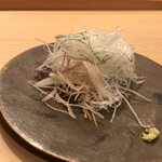 木挽町 とも樹 - 刺身の準備