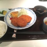(メニュー)日替りランチ(一口かつ・コロッケ)