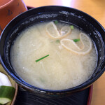 番番亭 - リブロースかつ丼 味噌汁