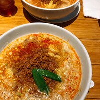 個室中華 頤和園 溜池山王店 - 