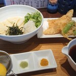 讃岐うどん いってつ - 淡路鶏のささみ天ぶっかけ