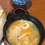 Tori To Gyosai To Umai Sake Kurabito - 豚汁が旨かった～♪