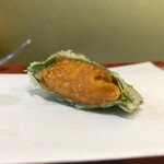 江戸前晋作 - 利尻島 蝦夷馬糞雲丹（赤雲丹）の大葉巻