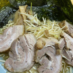 ラーメンショップ - ネギとろチャーシュー　1050円