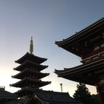 浅草じゅうろく - 夕暮れの浅草寺