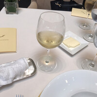 ラ・グランターブル ドゥ キタムラ - 白ワイングラス　ブルゴーニュブラン（少し飲んでます）