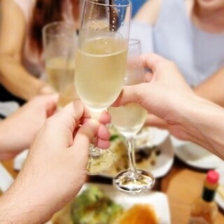 12時 17時まで昼飲み放題コース 最大5時間の飲み放題 00円 お通し代 フード強制なし qグリル 渋谷ガーデンルーム 渋谷 ダイニングバー 食べログ