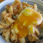 手打ちうどん 天婦羅 はなどり - 温泉玉子をくずして