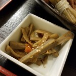 おにぎり茶屋 - セットのきんぴらごぼう