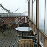 シンフラ - イートイン・ウッドデッキ