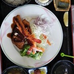 湯田カントリー倶楽部 - ミックスフライ定食