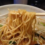 麗江 - 麺 リフト