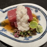 おおたに - 大間の本マグロのお造り、とろみ醤油
