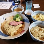 麺や 虎徹 - 最初から替玉2種類