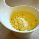 オーガニックグリル鵠沼海岸 - 人参と玉ねぎととうもろこしのスープ