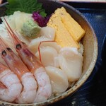 小松水産の海鮮丼 - 三色丼