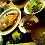 酒食坊旬や - ある日のランチ 日替り定食 \850